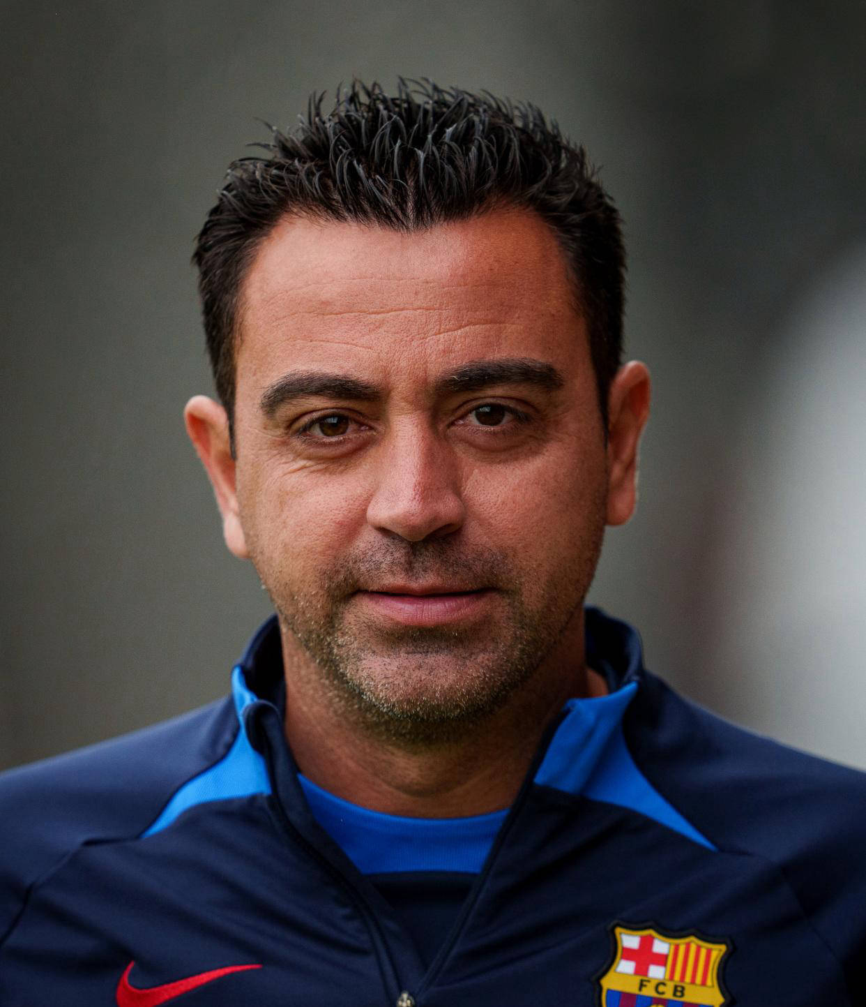 哈维或将执掌德甲顶级球队，萨内降薪续约引发关注，拜仁再度引入日本国脚